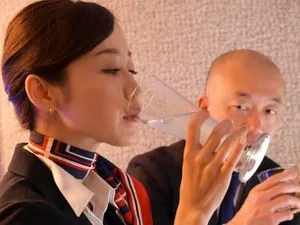 ông xã lạnh nhạt, vợ yêu đi học lấy thêm bằng cấp thì cặp kè với chàng trai trẻ