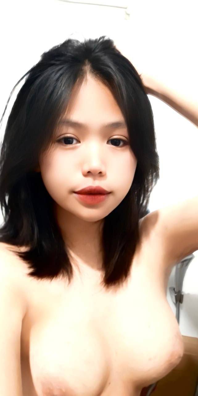 Lén nhìn cặp vú của chịu hàng xóm mà buồi nứng quá
