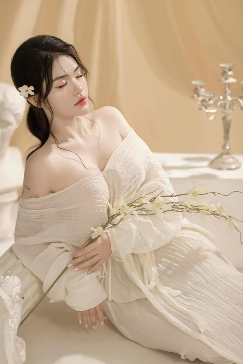 búp măng non vào đời sớm